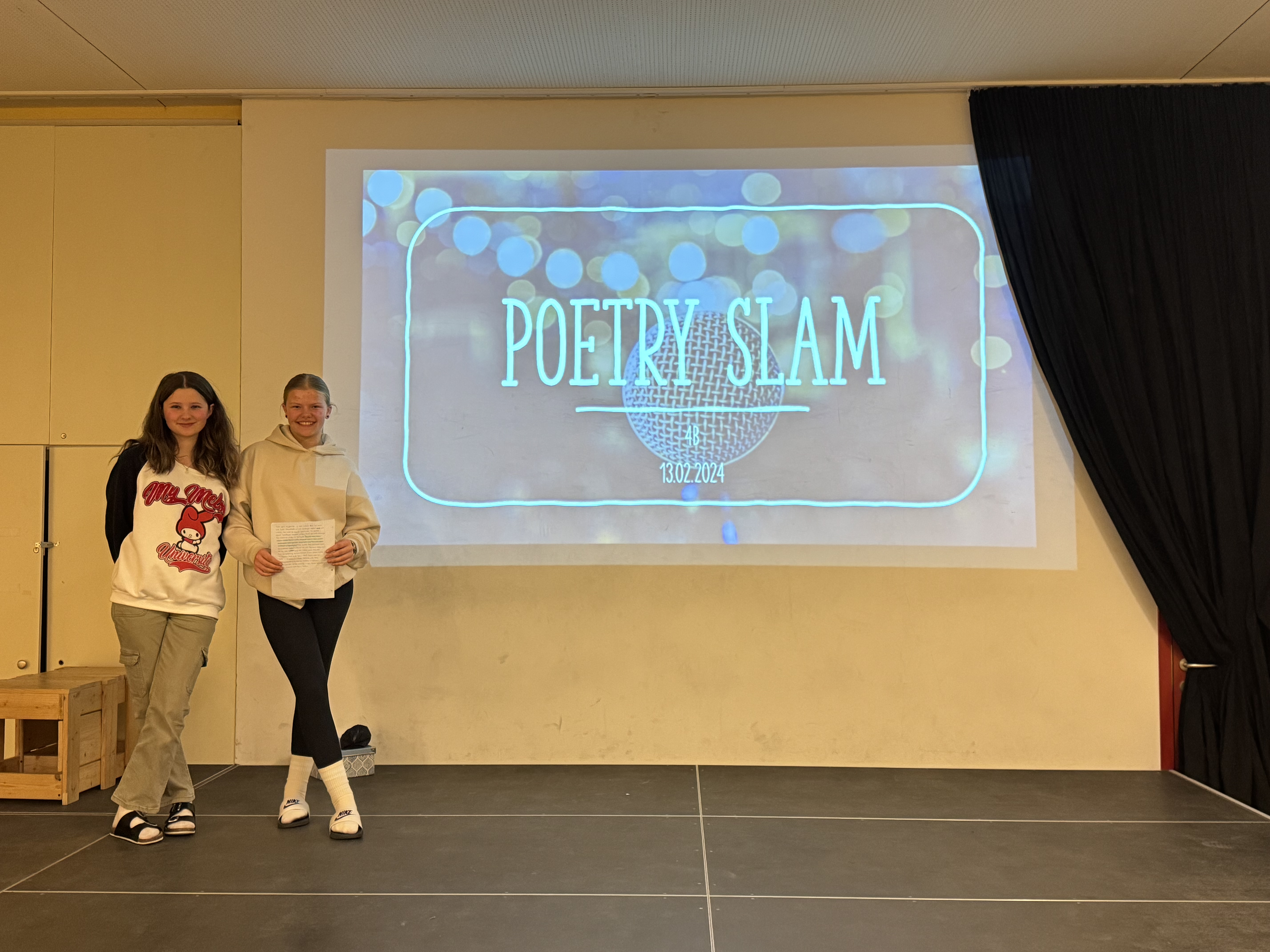2 Poetryslammerinnen